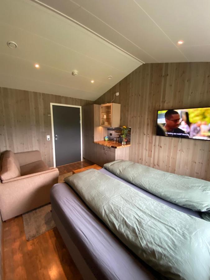 Finnvikhaugen Rooms Mestervik Exterior photo